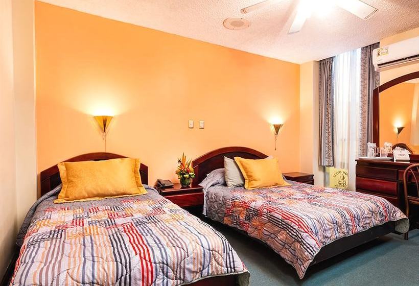 Отель Talamanca