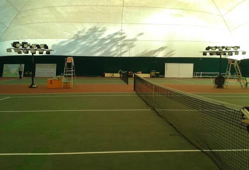 호텔 Tennis Academy