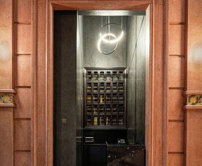 هتل Umbral, A Curio Collection By Hilton