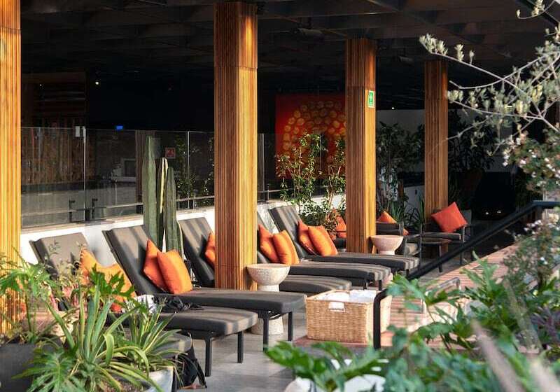 هتل Umbral, A Curio Collection By Hilton