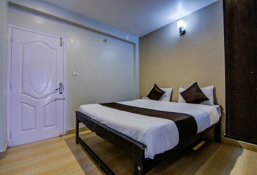 هتل Venus Residency By Oyo