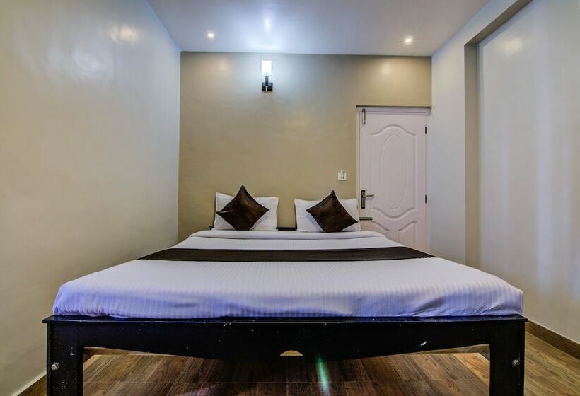 هتل Venus Residency By Oyo