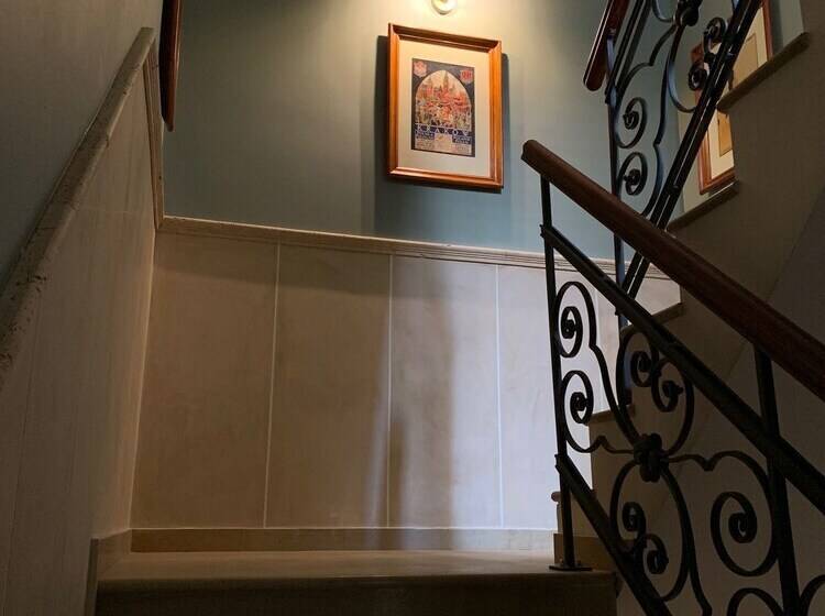 Old House Apartments Poznań