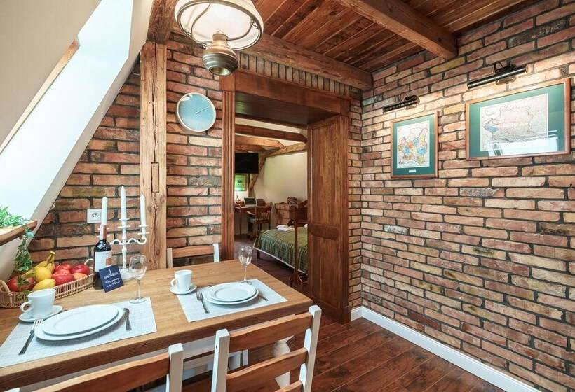 Old House Apartments Poznań