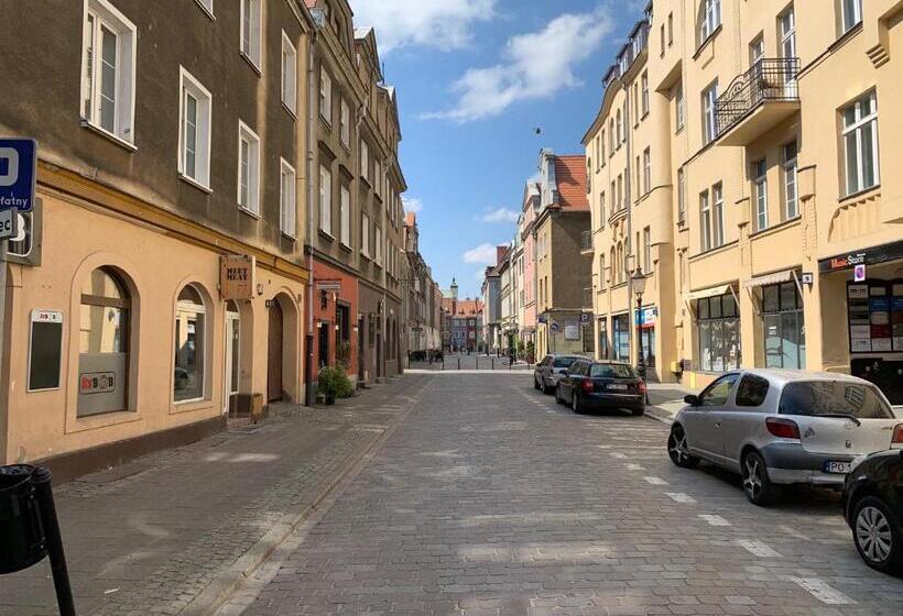 Old House Apartments Poznań