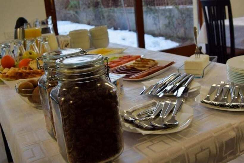 膳宿费 Continental Boutique Rooms