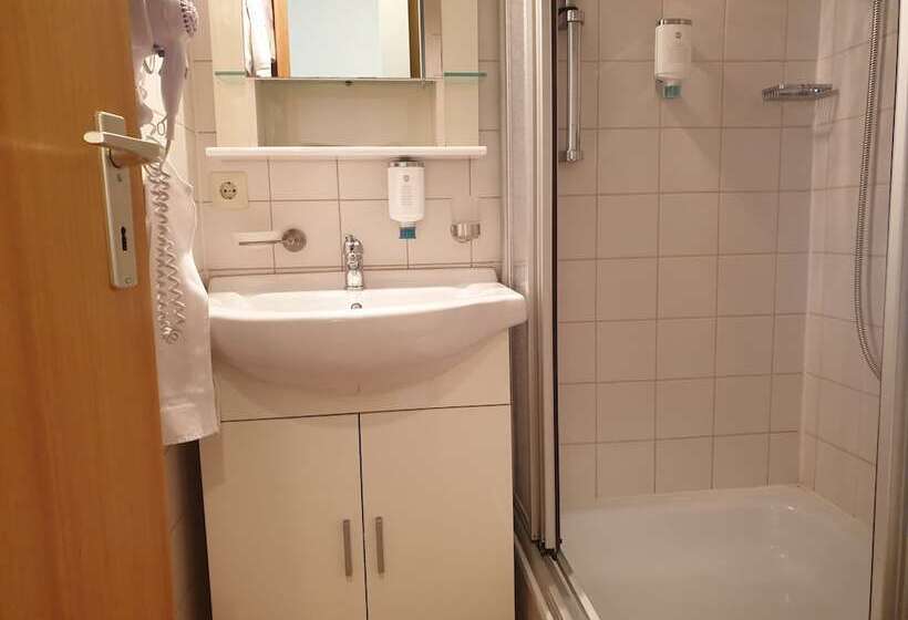 Casa Cristina  Kurpension Und Appartements