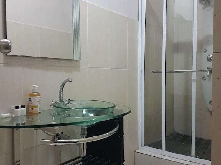 펜션 Izinga Guest House