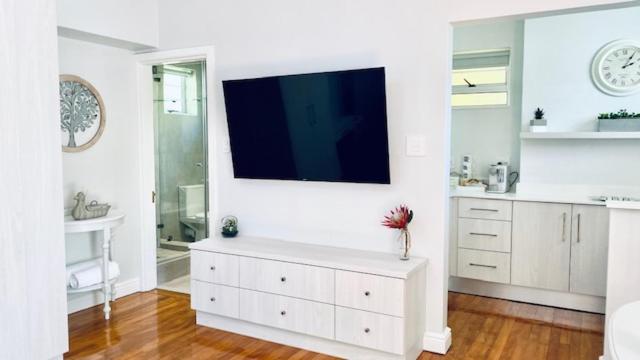 פנסיון On The Bay