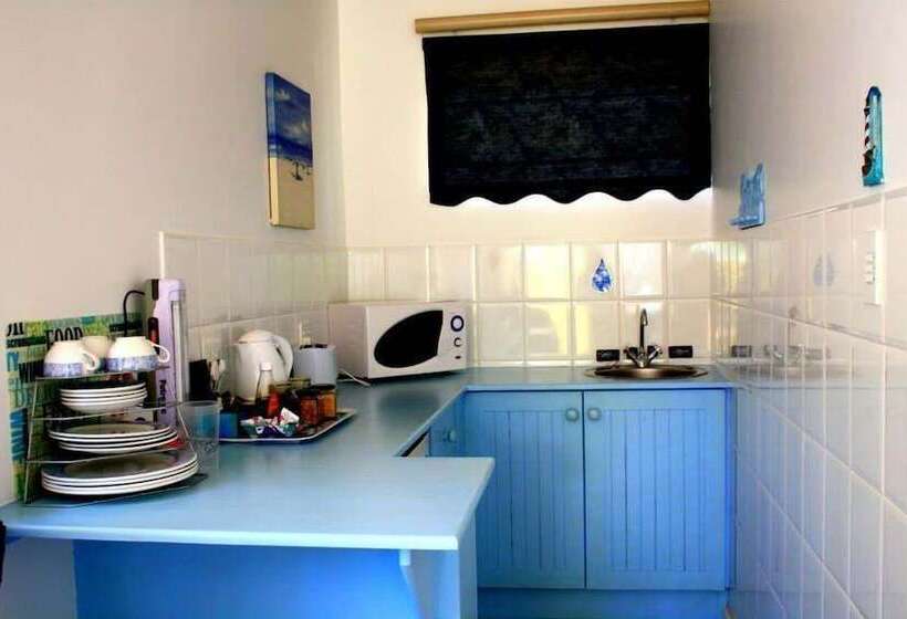 פנסיון On The Bay