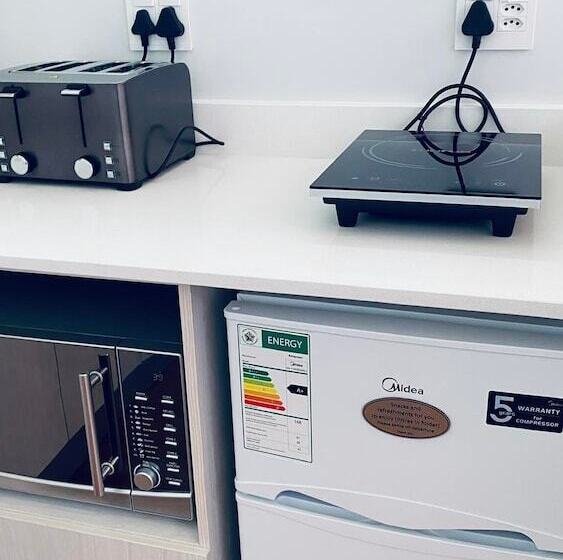 פנסיון On The Bay