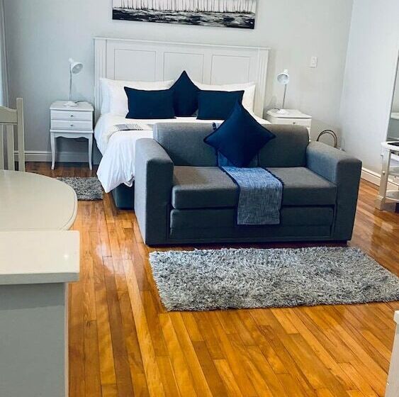 פנסיון On The Bay