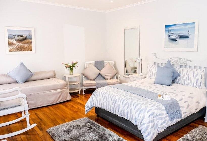 פנסיון On The Bay