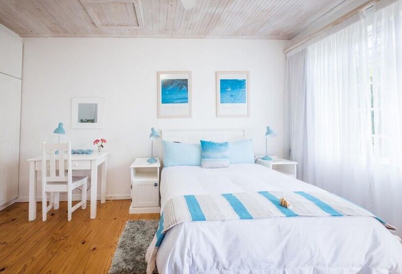 פנסיון On The Bay