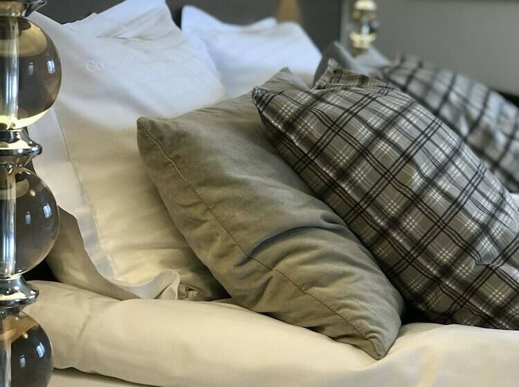 پانسیون Snorri's Guesthouse