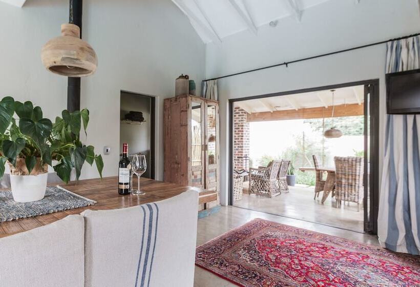 膳宿费 Veranda House