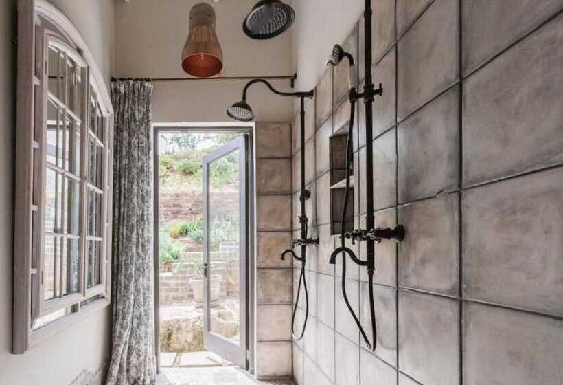 膳宿费 Veranda House