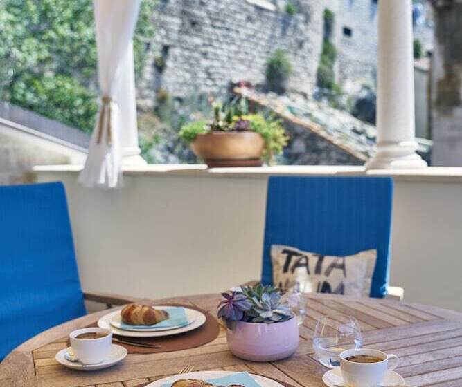 膳宿费 Villa Pergola