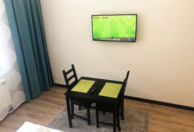 پانسیون Vverh Guesthouse