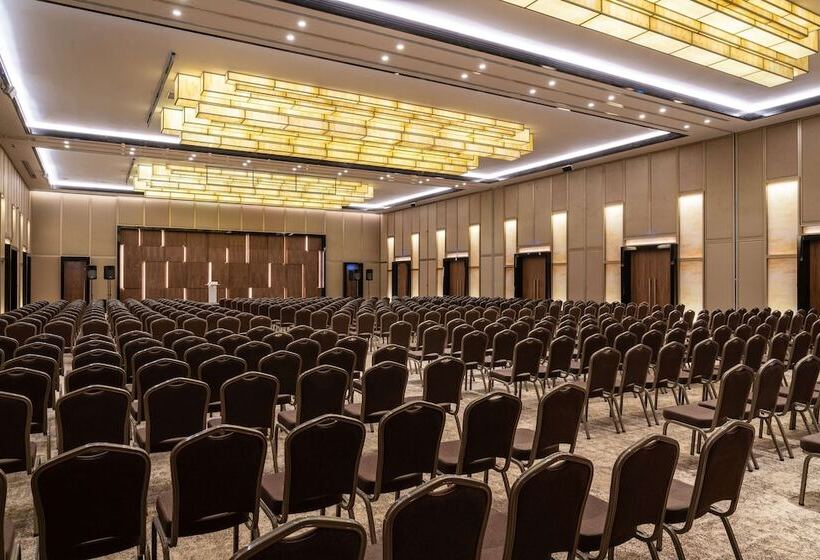 Radisson Blu Hotel & Conference Center, Niamey