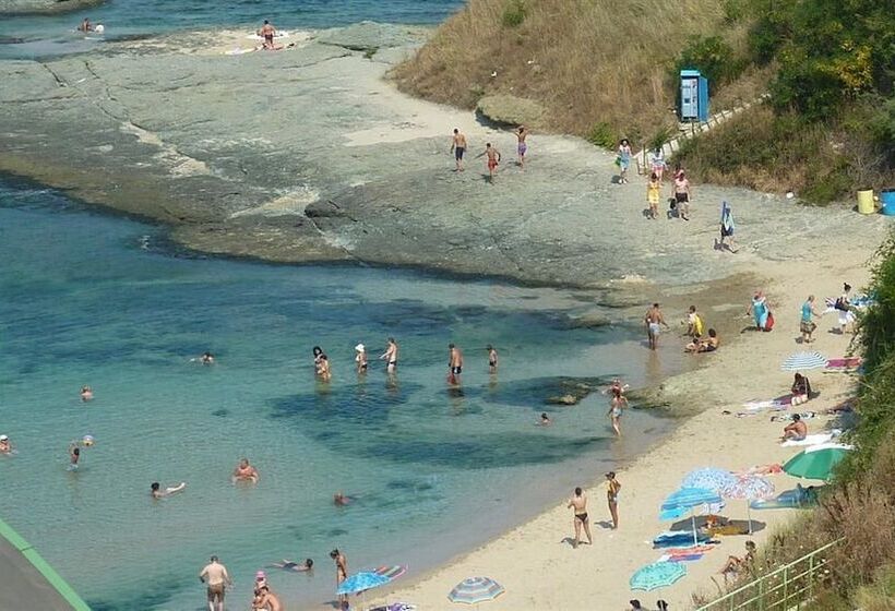 Red Hotel   Lozenetz