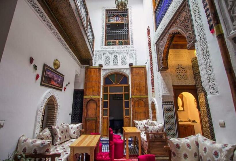 里亚德 Dar Milouda Rcif