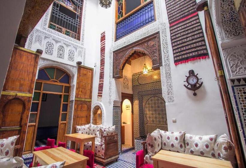 里亚德 Dar Milouda Rcif