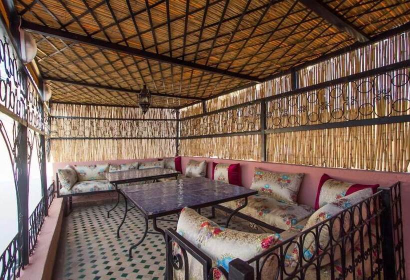 里亚德 Dar Milouda Rcif