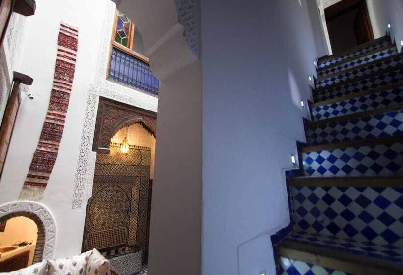 里亚德 Dar Milouda Rcif