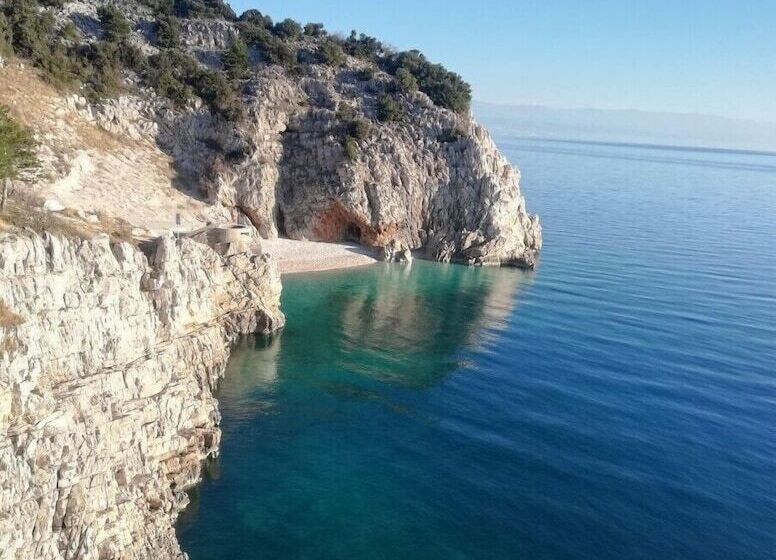 Villa Brumnic Apartments