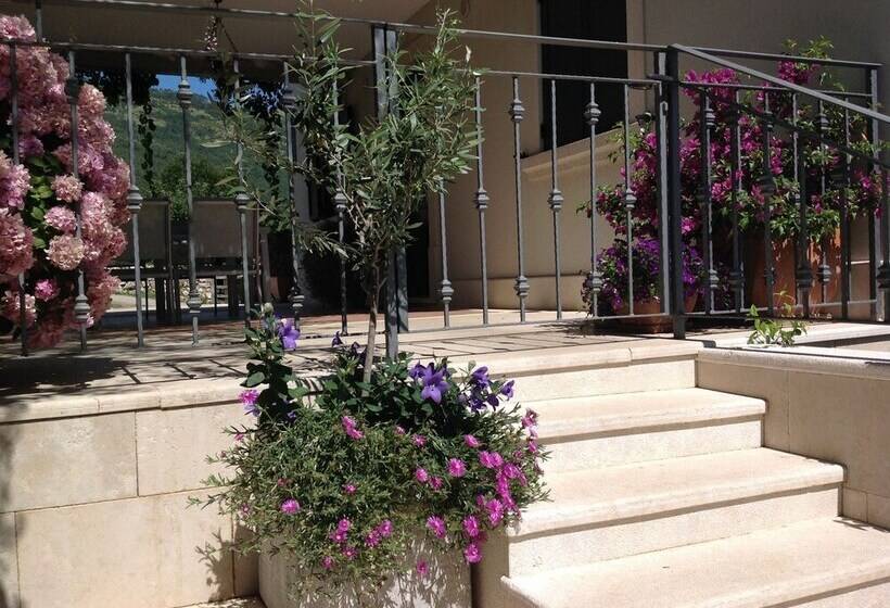 Villa Brumnic Apartments