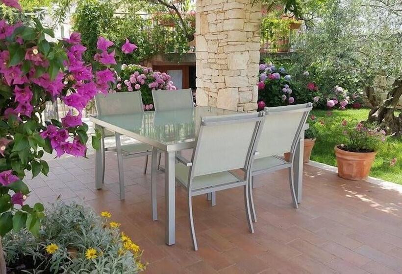 Villa Brumnic Apartments