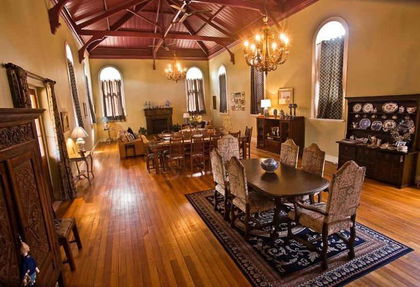 Willowgate Hall Luxury Hosted B&b