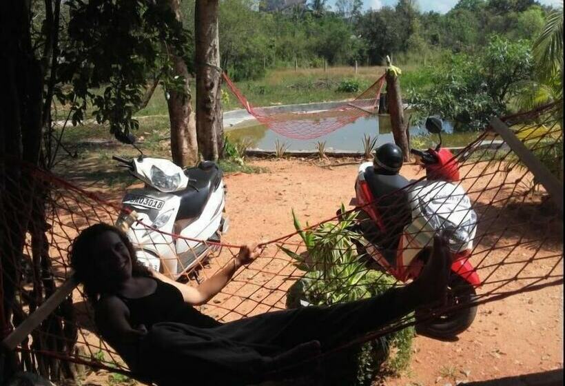 הוסטל Sigiriya Village Home Stay