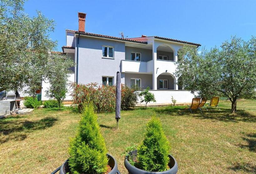 Apartments Elizabeta 1701