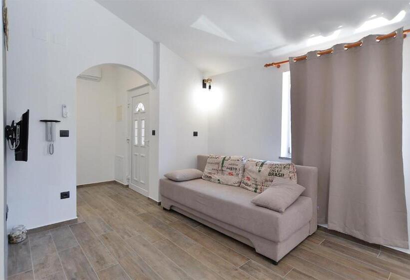 Apartments Elizabeta 1701