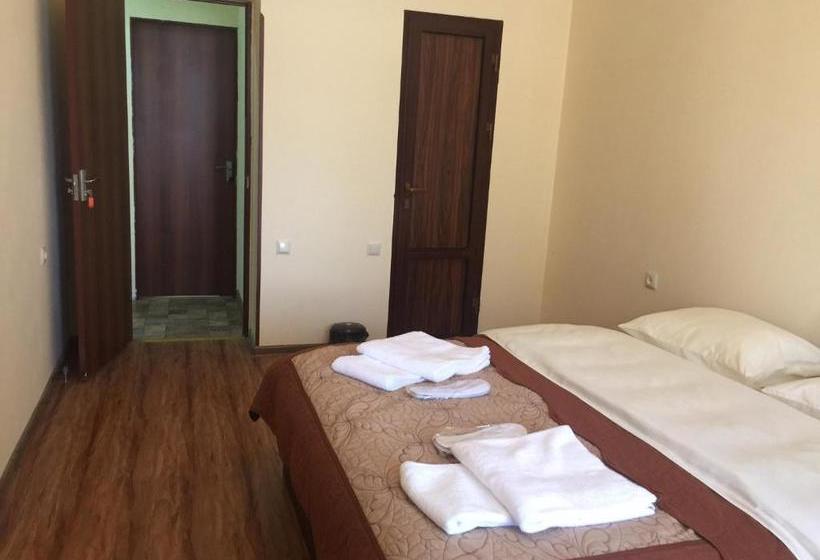 호스텔 Best Aygestan