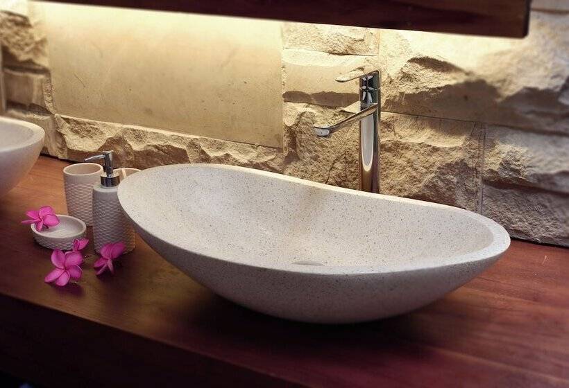 민박 Batatu Resort   Adults Only