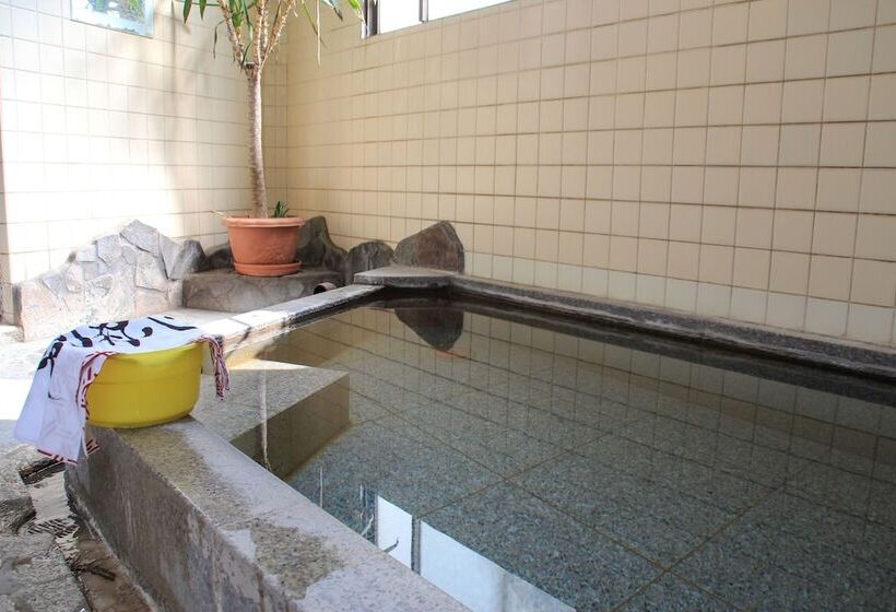 Bed and Breakfast Beppu Kannawa Onsen Hiromiya