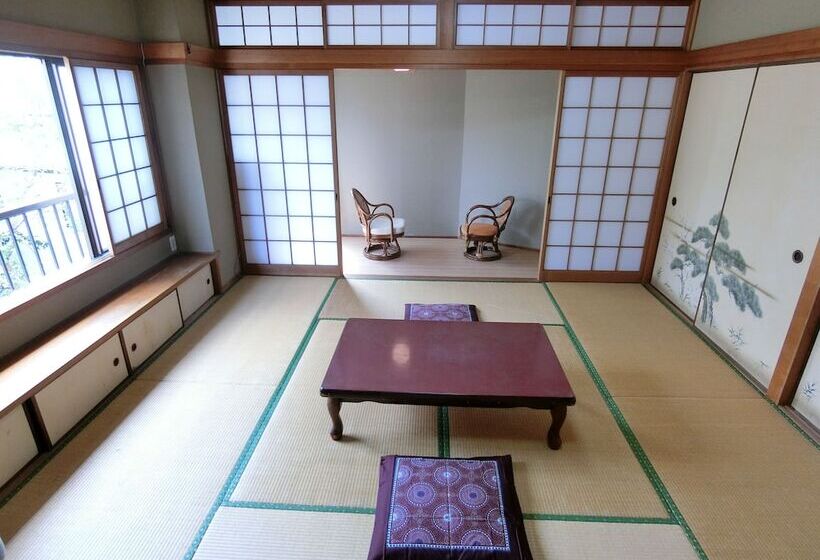 Bed and Breakfast Beppu Kannawa Onsen Hiromiya