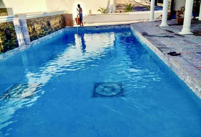 تختخواب و صبحانه Casa Del Faro