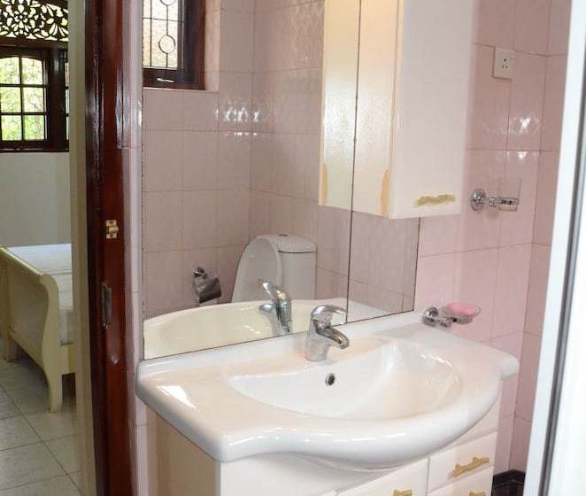 مبيت وإفطار Gondolas Holiday Lanka