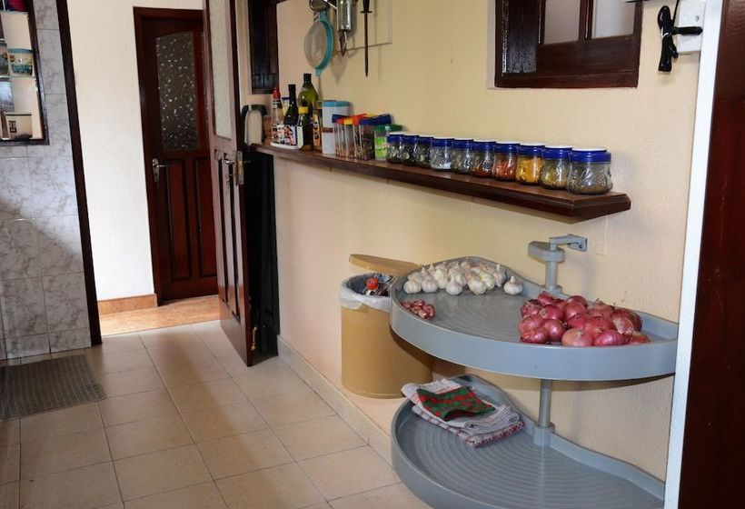 مبيت وإفطار Gondolas Holiday Lanka