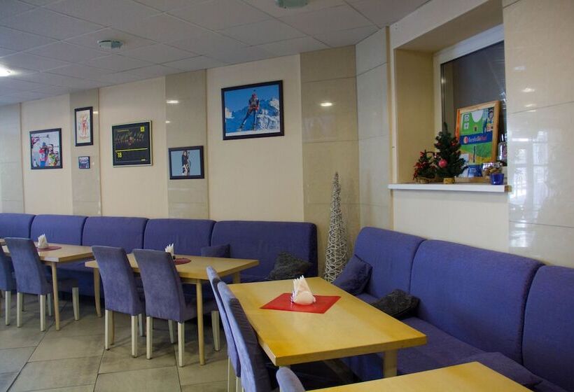 تختخواب و صبحانه Kurgan