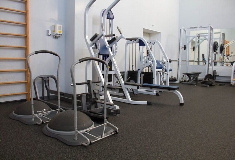 تختخواب و صبحانه Kurgan