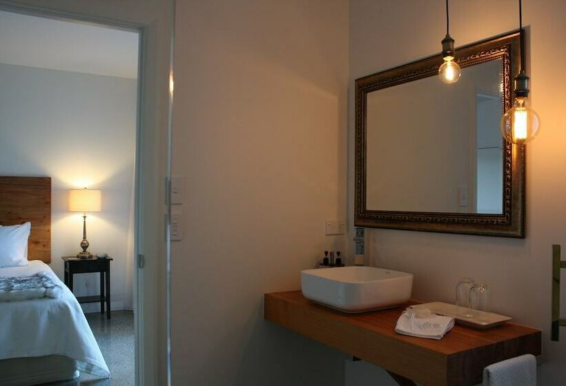 مبيت وإفطار Lavender Vale