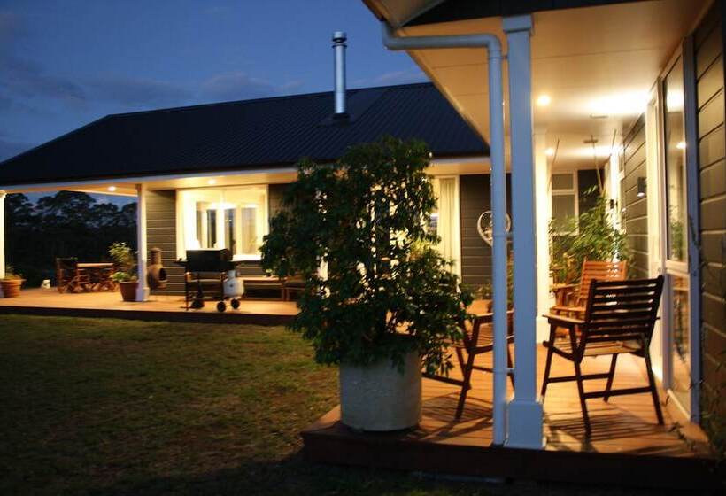 تختخواب و صبحانه Lavender Vale