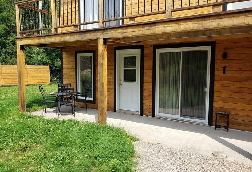 住宿加早餐  Le Den De Tremblant