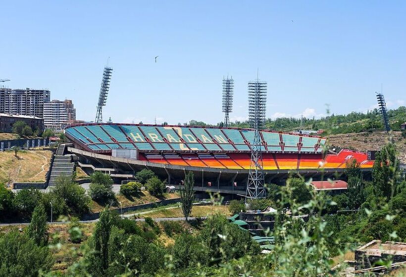 Best Hostel Republic Square