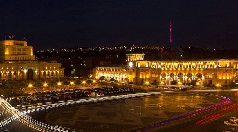 Best Hostel Republic Square